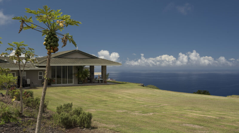 Horizon Guest House Combines Island Romance and Hawaiian Adventure