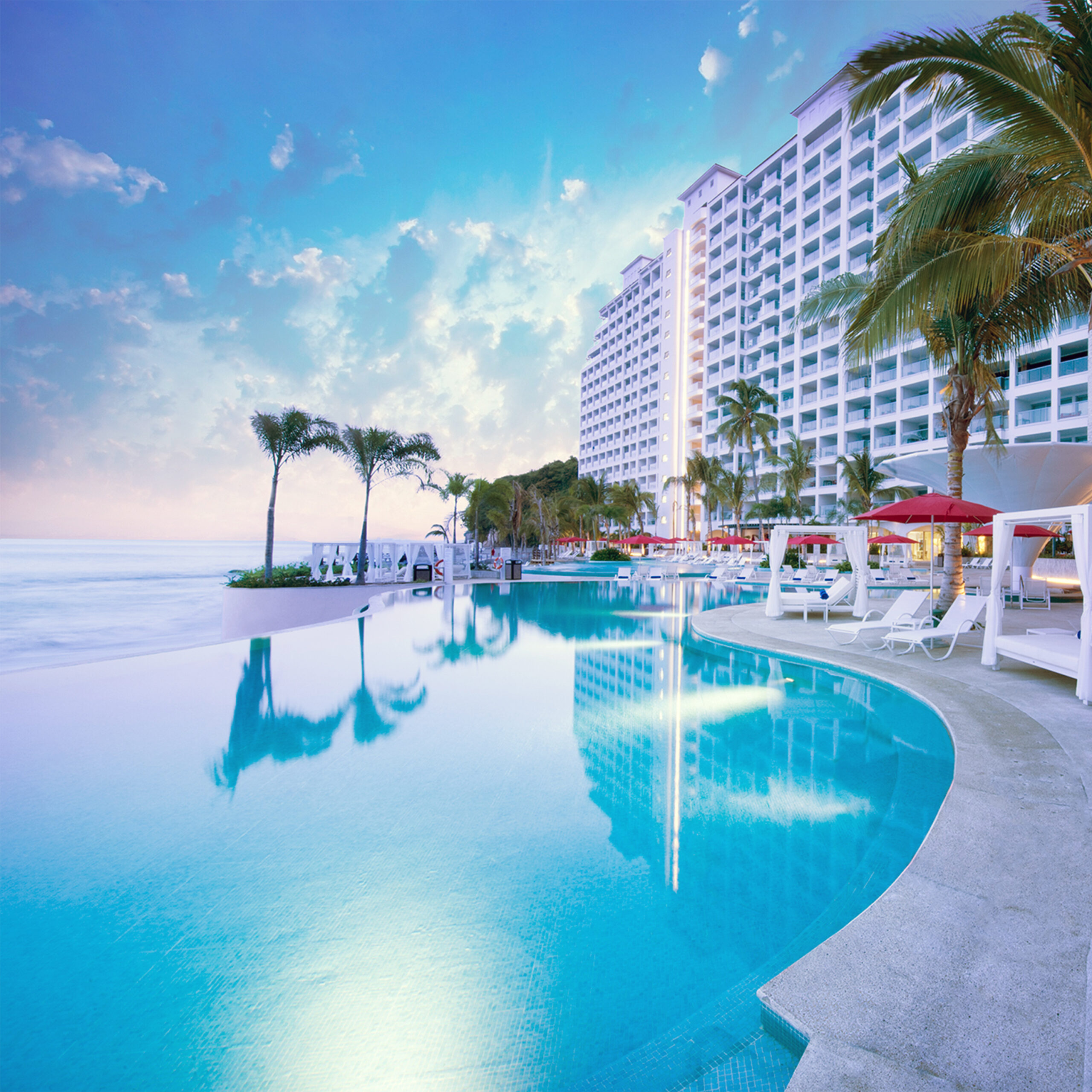 Hilton Opens New All-Inclusive Resort in Puerto Vallarta