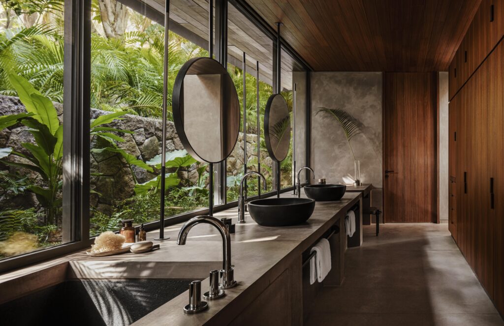 Ocean Cliff Villa Bathroom (Photo Credit: Kerzner International)