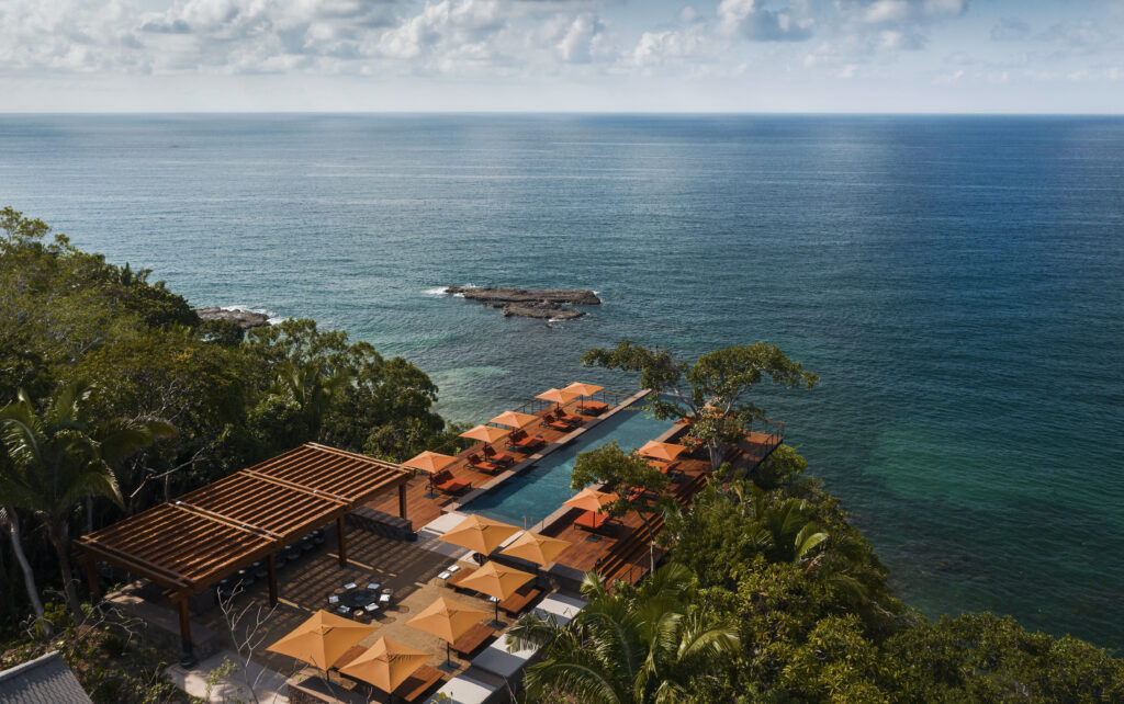 Carao Restaurant & Pool (Photo Credit: Kerzner International)