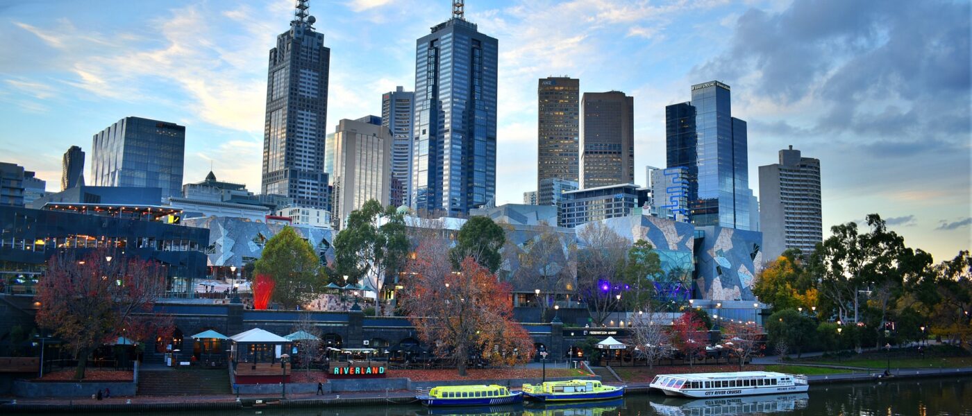 Melbourne skyline (Photo Credit: Alf Scalise from Pixabay)