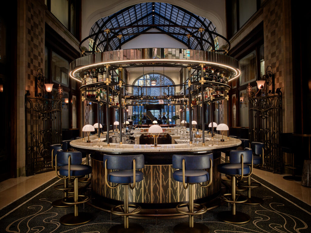 Muzsa Bar (Photo Credit: Four Seasons Hotel Gresham Palace Budapest)