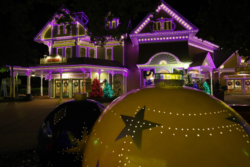 Ice Cream Shop (Photo Credit: Dollywood)