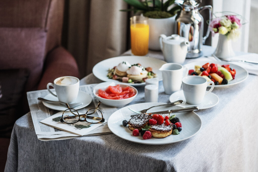 In-Room Dining (Photo Credit: Four Seasons Hotel Gresham Palace Budapest)