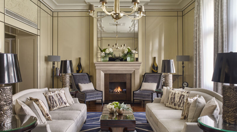 Royal Suite Living Room (Photo Credit: Four Seasons Hotel Gresham Palace Budapest)