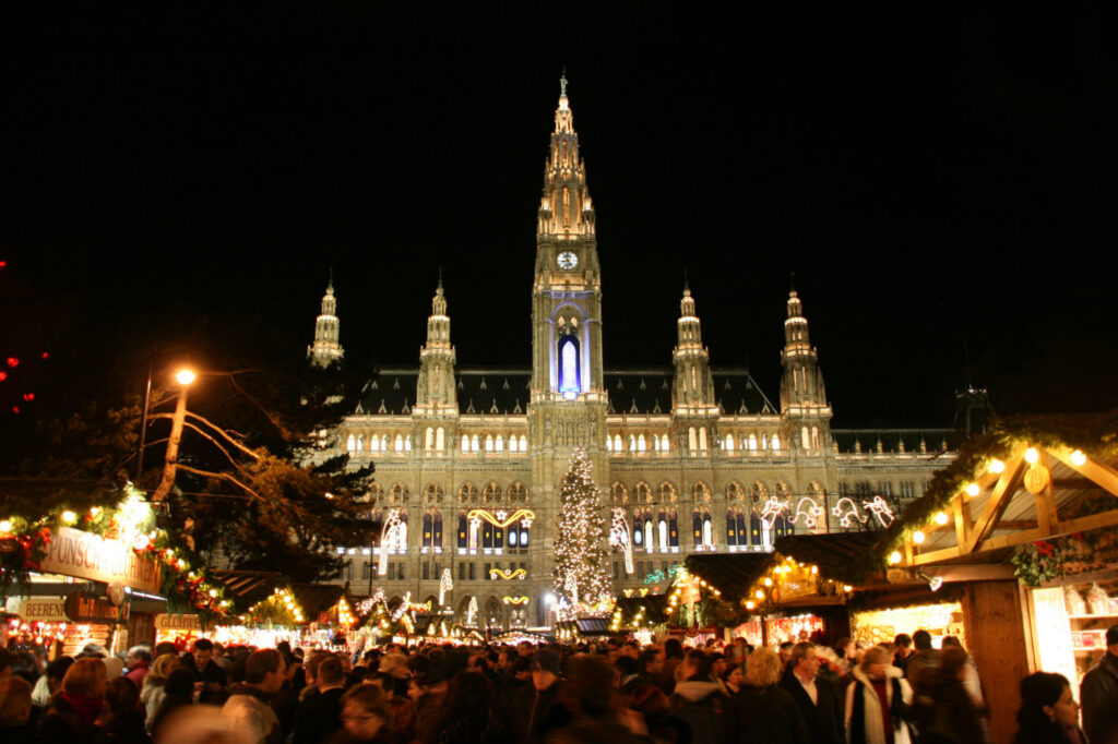 Krippenmarkt in Vienna, Austria (Photo Credit: Marek Ślusarczyk/Wikimedia Commons)