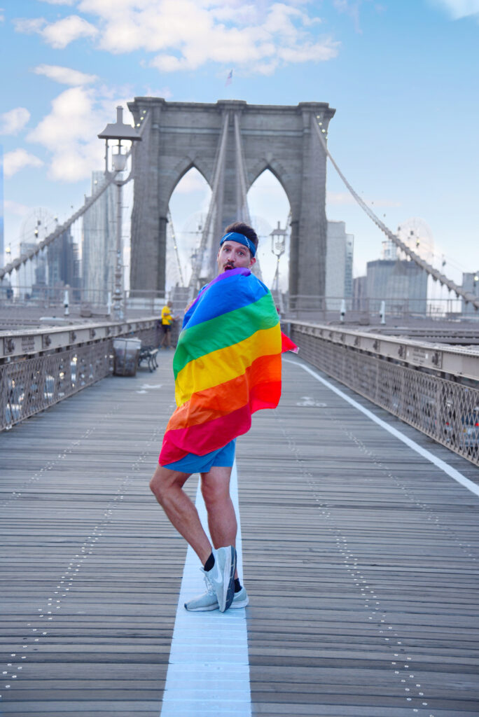 Ravi Roth on the Brooklyn Bridge in New York City