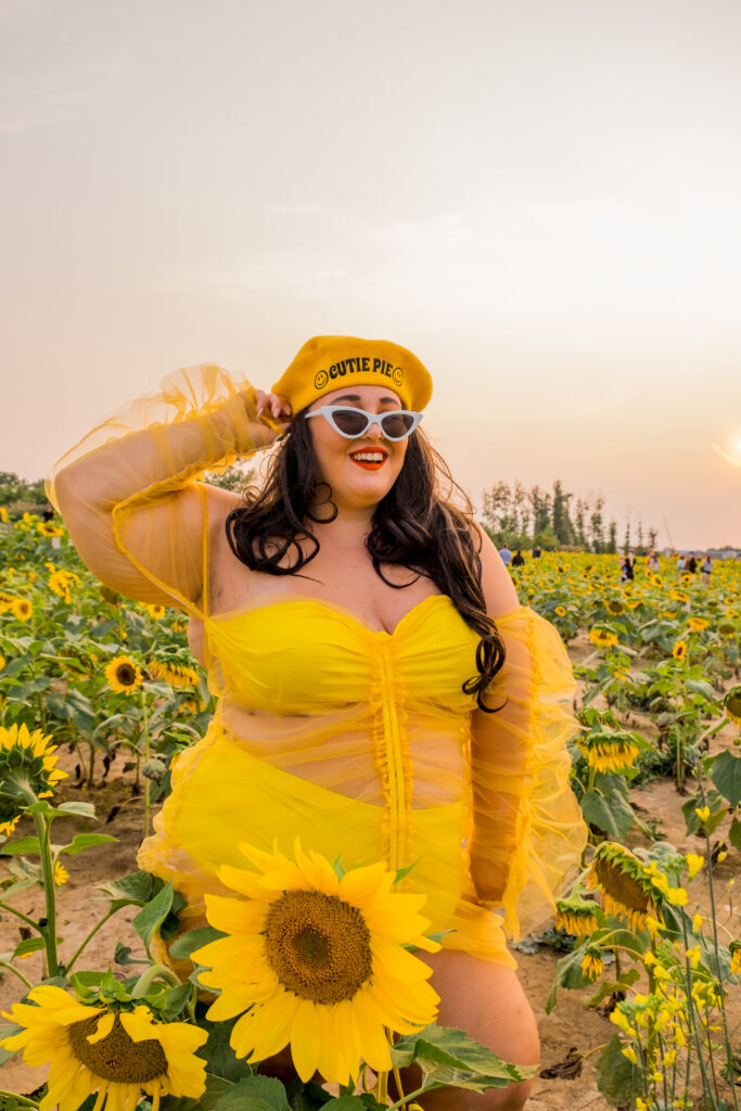 Alysse looking fabulous in yellow. (Photo Credit: L.A. Carr of Manifest Media Haus)