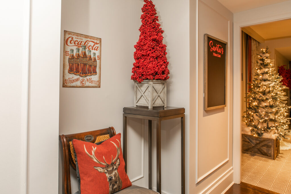 Santa Suite Retreat with Santa's Nice List (Photo Credit: IHG Hotels & Resorts)