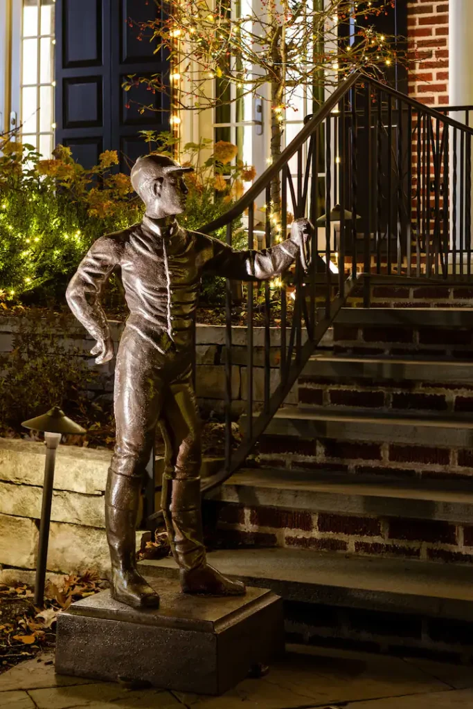 Lawn Jockey (Photo Credit: Airbnb)