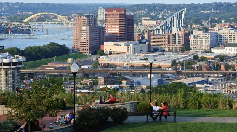 Covington Skyline from Devou Park (Photo Credit: Wikimedia Commons)