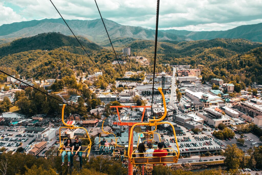 Pigeon Forge, Tennessee (Photo Credit: Milly Montoya on Unsplash)