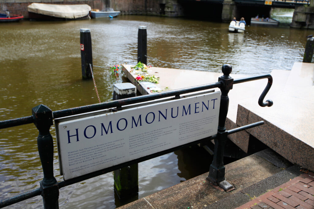 Homomonument in Amsterdam (Photo Credit: digitalimagination / iStock)