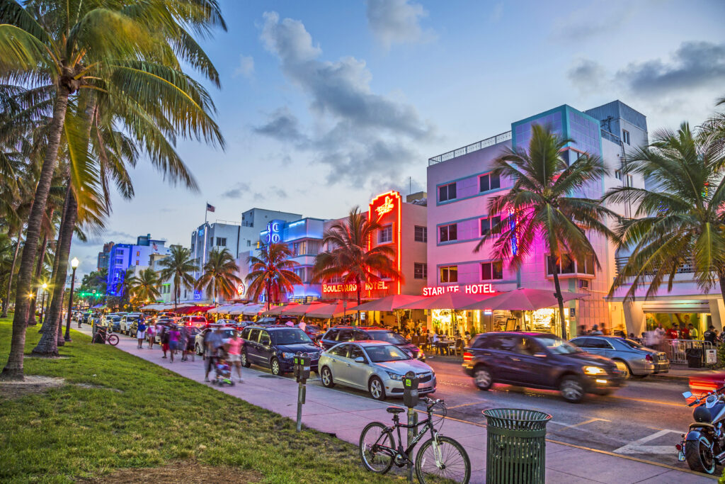 Ocean Drive in Miami (Photo Credit: Meinzahn / iStock)
