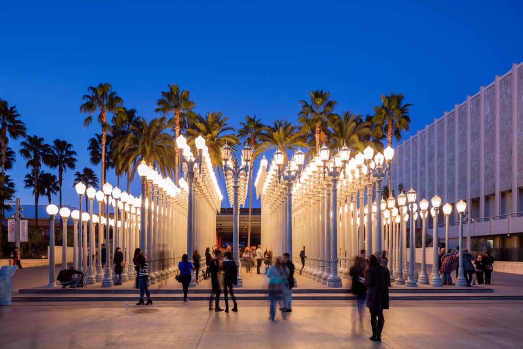 Los Angeles County Museum of Art (Photo Credit: CORALIMAGES / iStock)