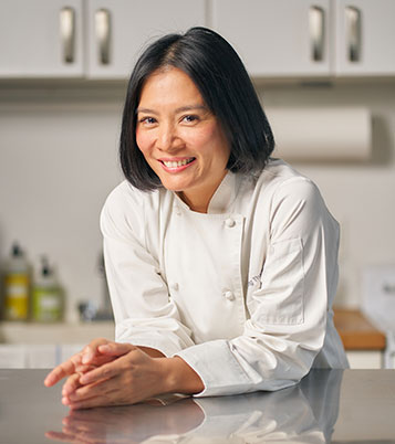 Hong Thaimee, Owner and Chef of Thaimee Love (Photo Credit: Anya Brock)