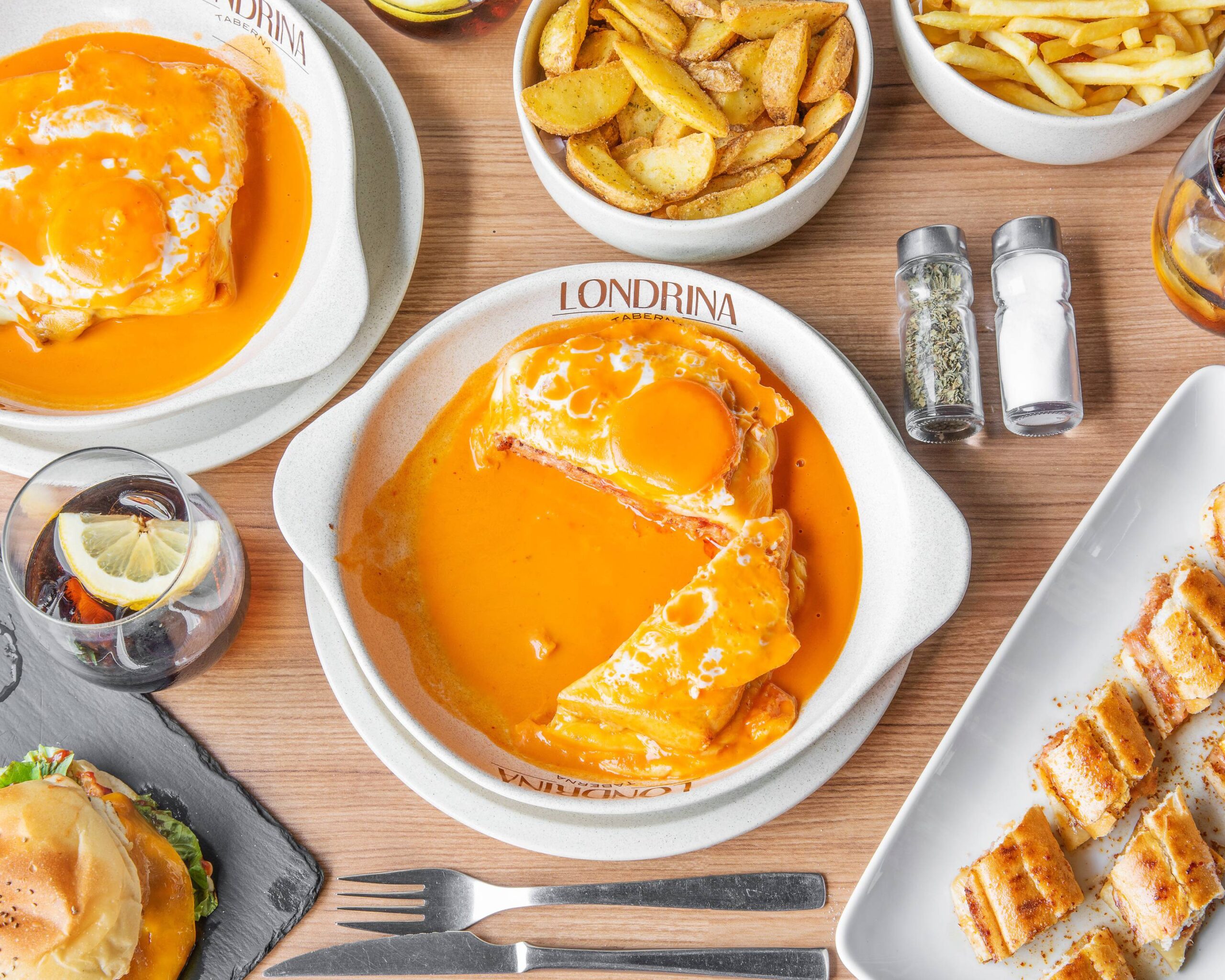 Francesinha served at Taberna Londrina