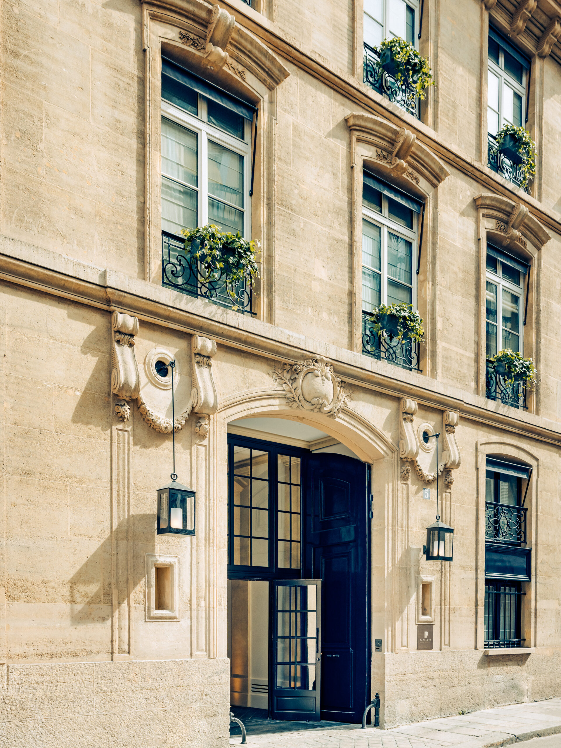 Hotel Exterior (Photo Credit: Pavillon Faubourg Saint-Germain)