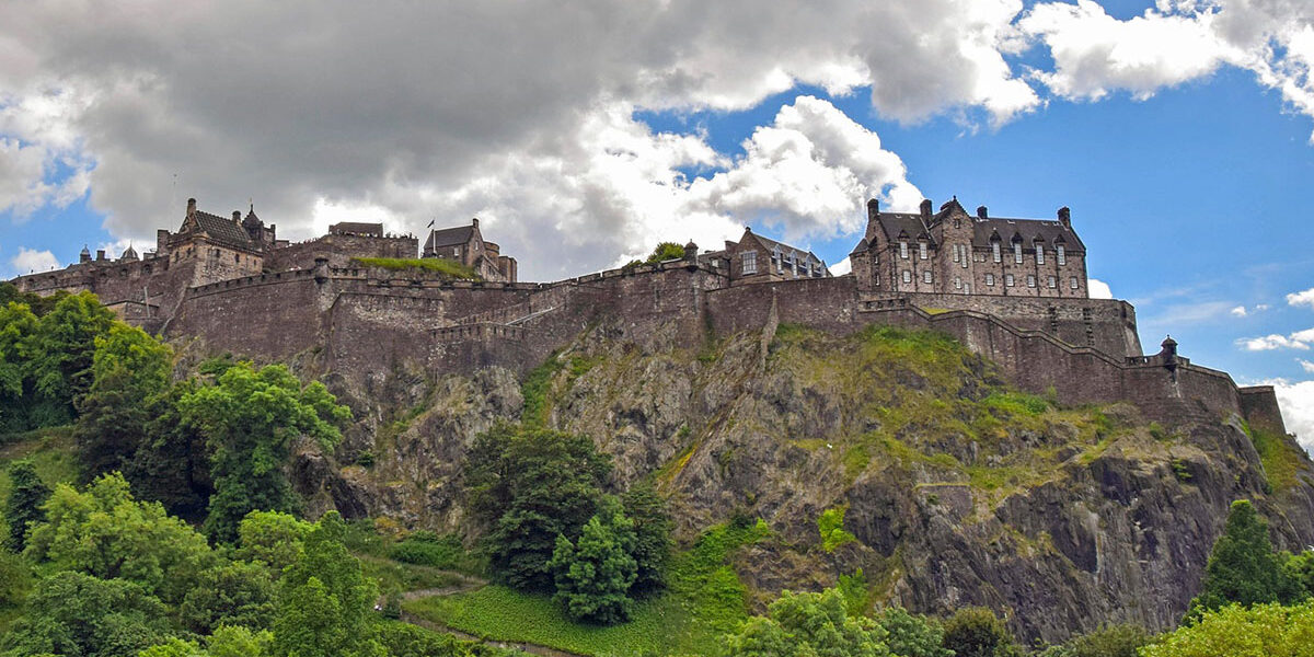 Edinburgh, Scotland (Photo Credit: kolibri5 from Pixabay)