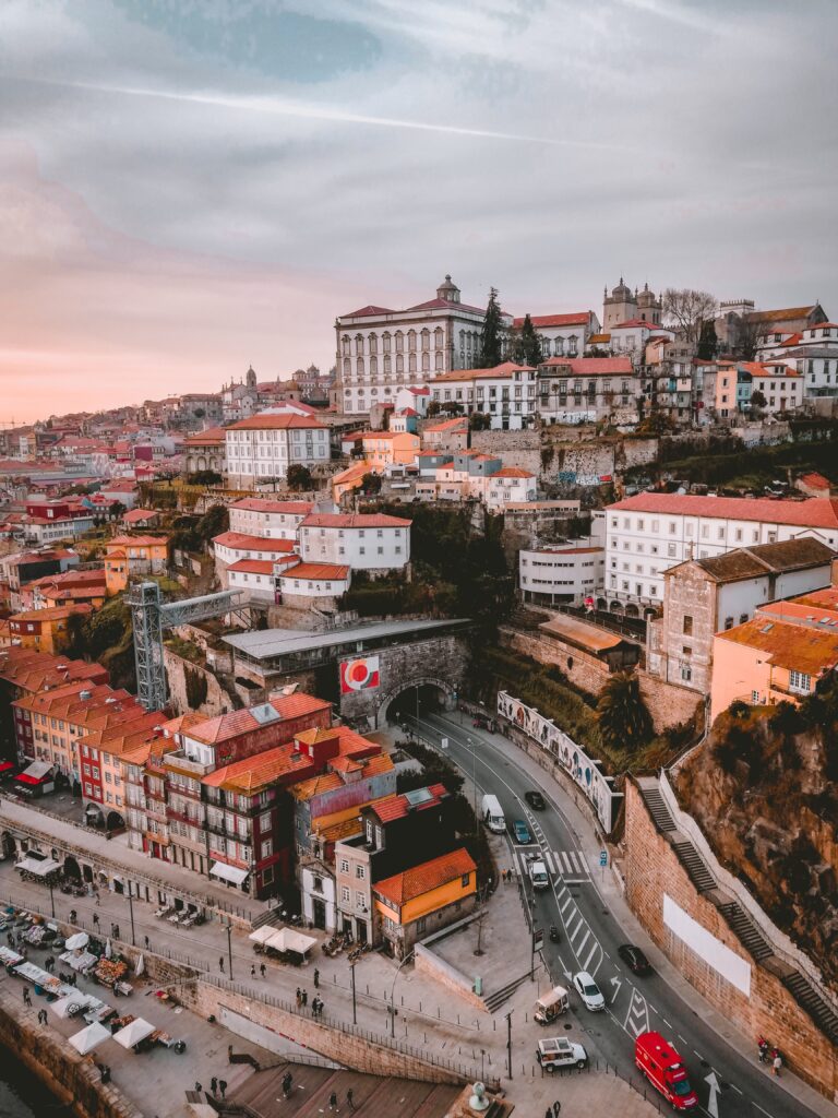 Porto, Portugal (Photo Credit: 𝙶 𝚈 𝙾 𝚅 𝙰 𝙽 𝙽 𝙰 𝙰 𝚉 𝙴 𝚁 𝙴 𝙳 𝙾 for Unsplash)