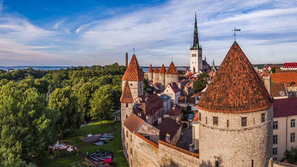Tallinn Old Town towers and town wall (Photo Credit: Kaupo Kalda/Tallinn City Tourist Office & Convention Bureau)