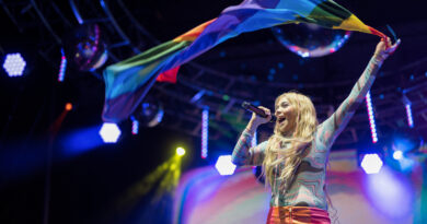 Hayley Kiyoko at Outloud Music Festival (Photo Credit: Outloud: Raising Voices/Twitch)