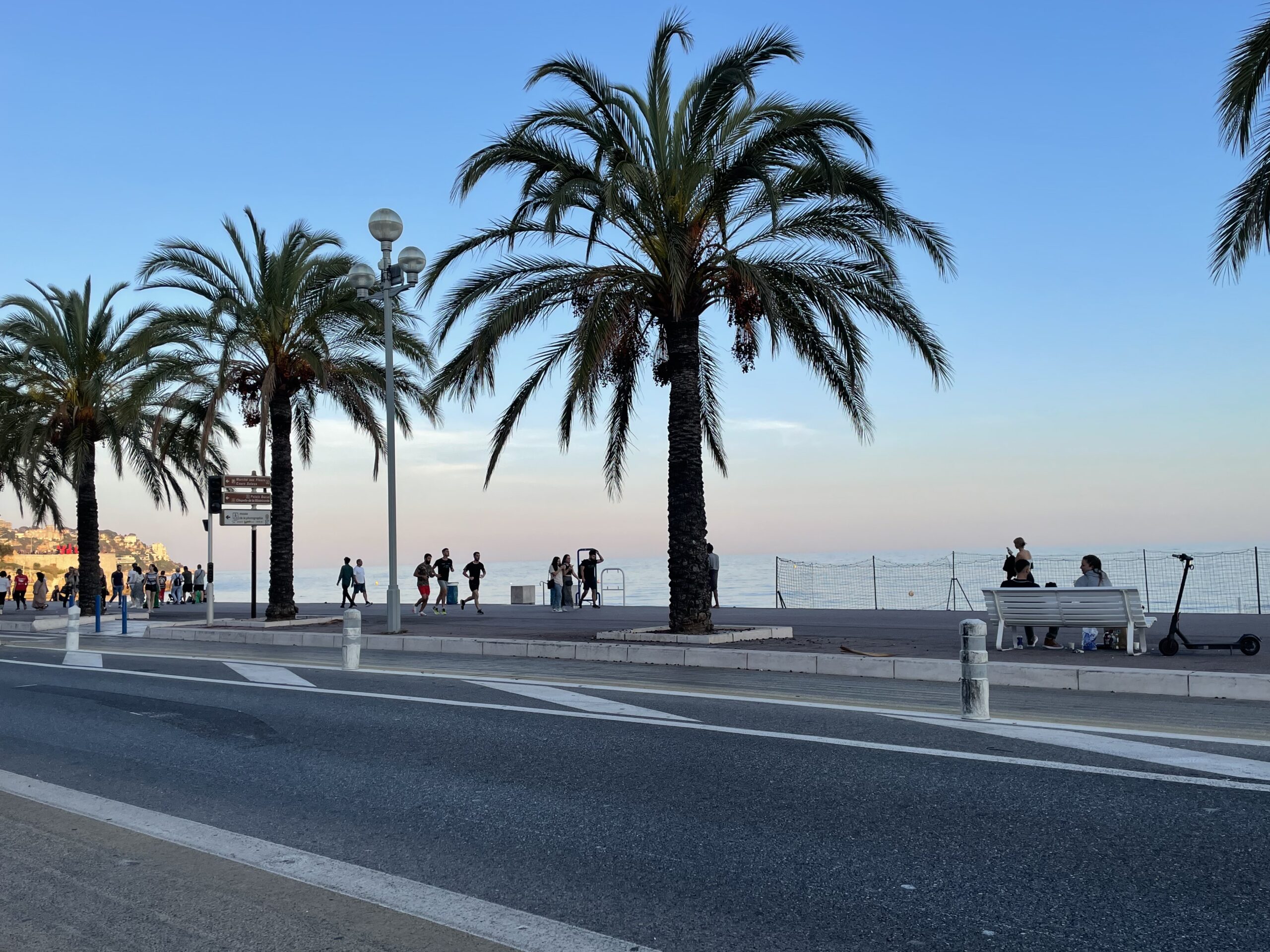 Promenade de Anglais at Sunset (Photo Credit: Kwin Mosby)