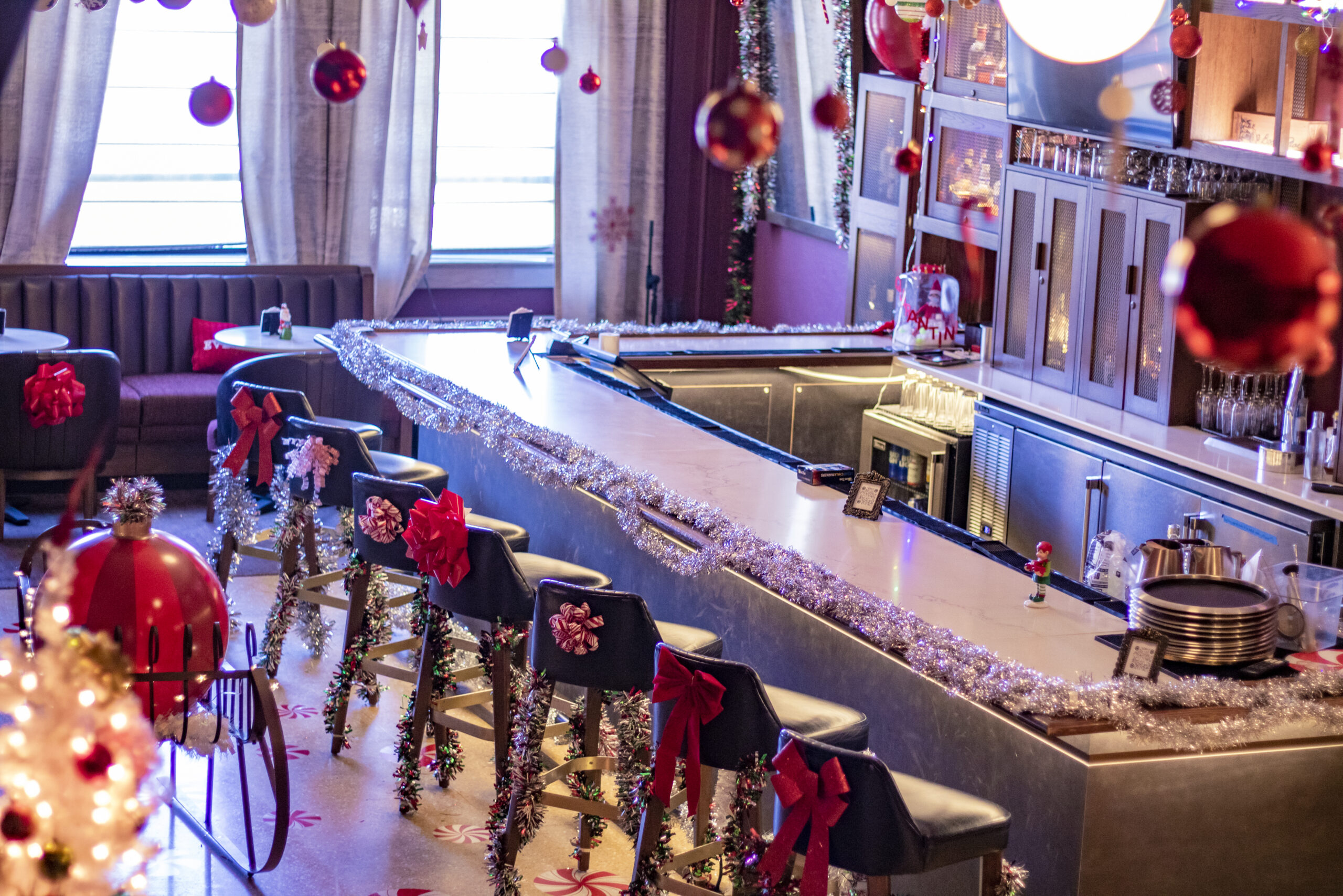 Christmas Bar Extravaganza (Photo Credit: Holston House) 