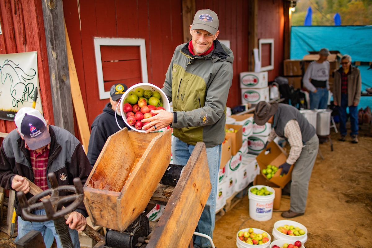 Apple Pressing