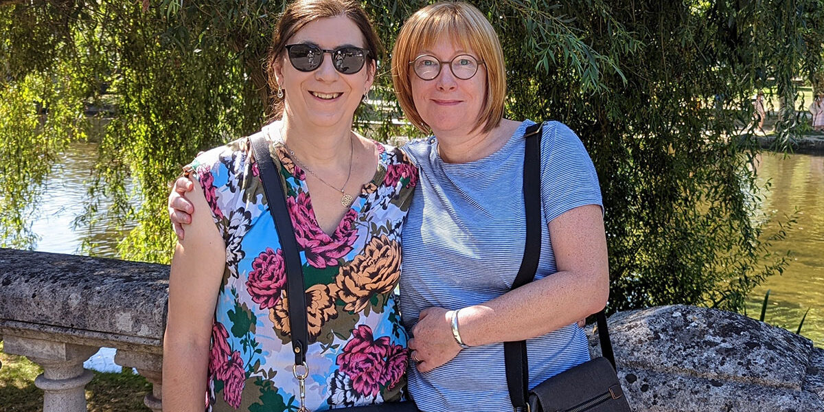 Vacationers of the Week: Rachel Reese and Emma Cusdin of ...