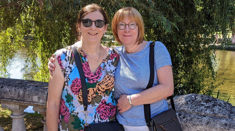 Emma Cusdin and Rachel Reese in Bergerac, France (Photo Credit: Rachel Reese and Emma Cusdin)