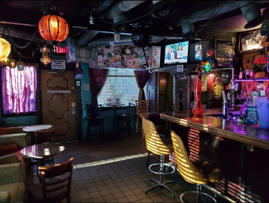 32 Best Gay Bars in America - Top Gay Clubs, Drag Bars and LGBTQ+ Bars