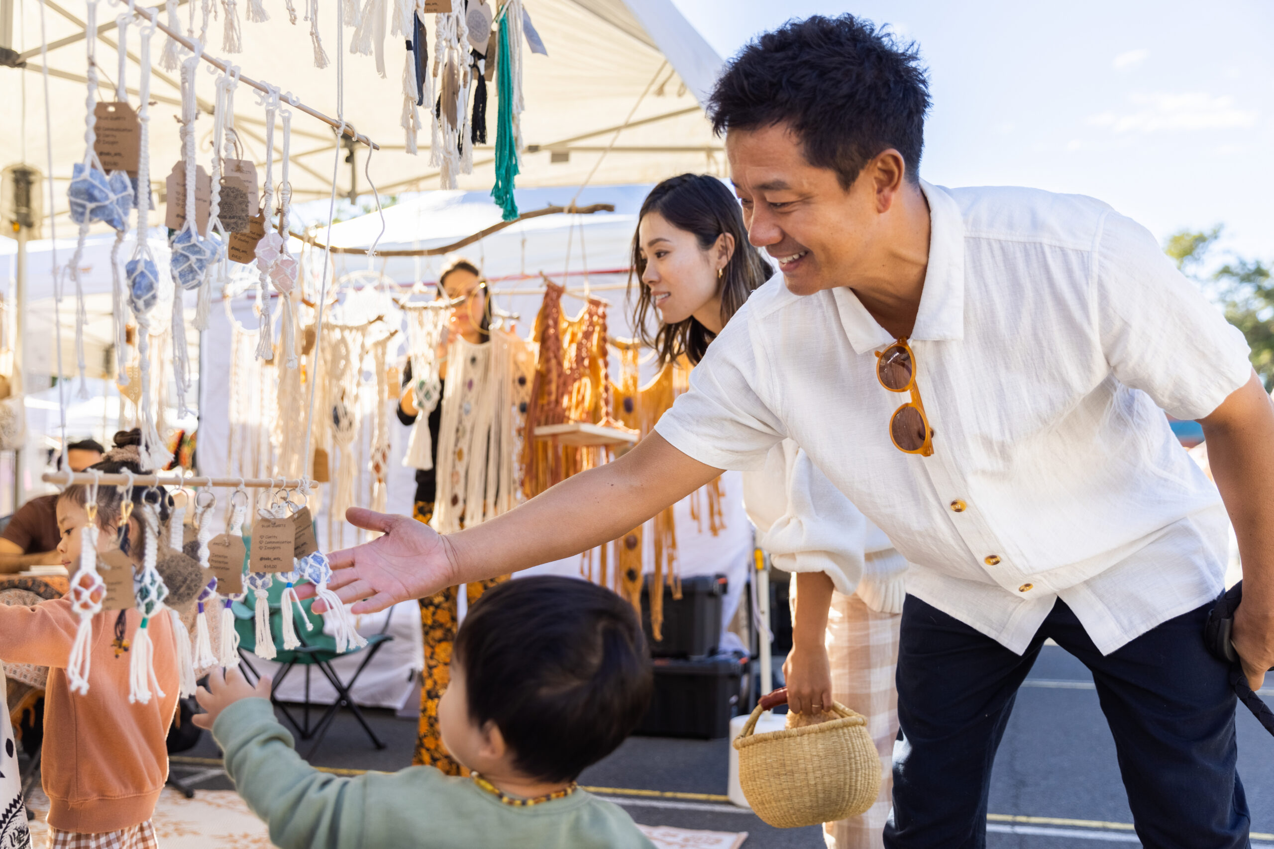 Village Markets at Burleigh (Photo Credit: Tourism and Events Queensland)