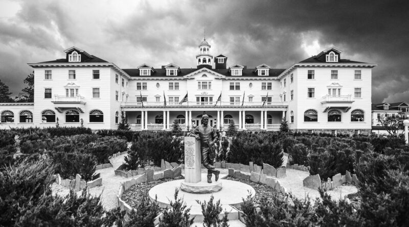 The Stanley Hotel (Photo Credit: Fern M. Lomibao for Unsplash)