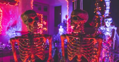Get Your Halloween Thrills at These New York City Bars