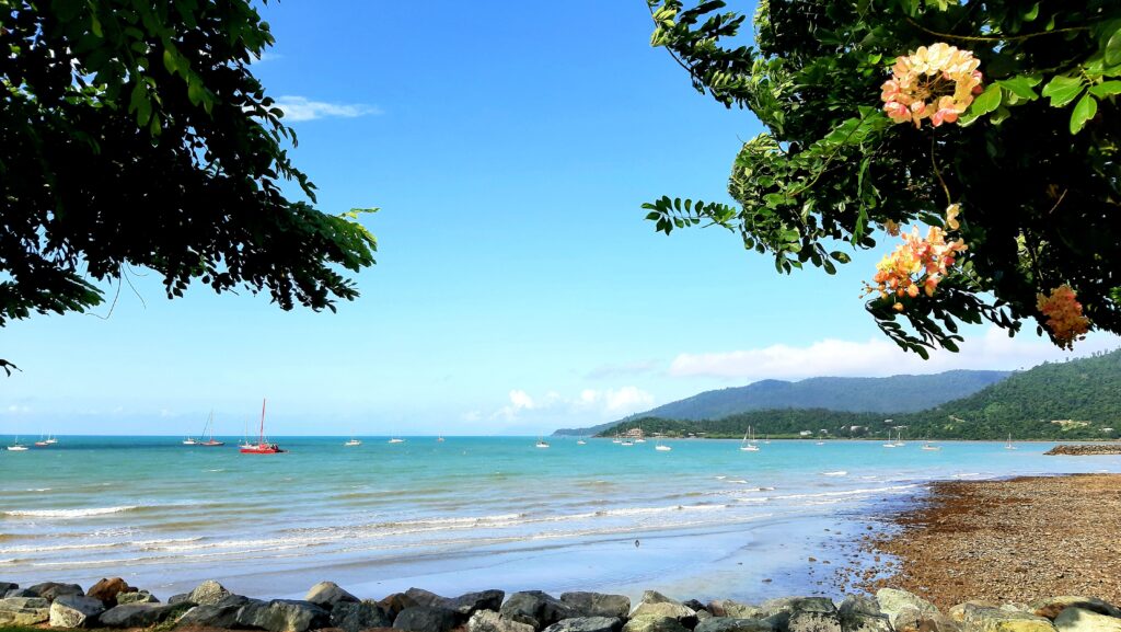 Airlie Beach (Photo Credit: rod m on Unsplash)