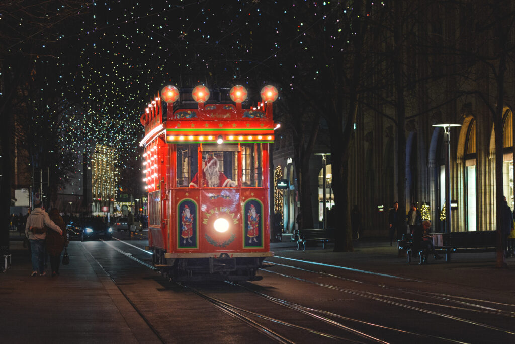 Christmas Tram on Bahnhofstrasse (Photo Credit: Zurich Tourism)
