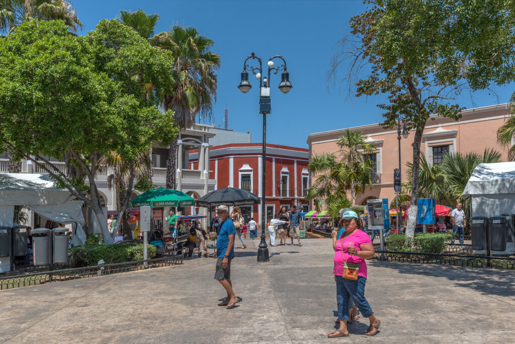 Plaza de La Independencia in Mérida, Mexico (Photo Credit: Rainer Lesniewski / iStock)