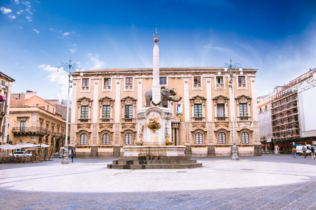 Elephant fountain and Cathedral Square in Catania, Sicily, Italy (Photo Credit: Quiiky Tours)