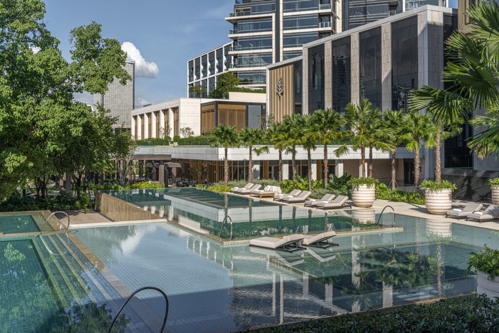 Pool at Four Seasons Hotel Bangkok at Chao Phraya River (Photo Credit: Ken Seet / Four Seasons)