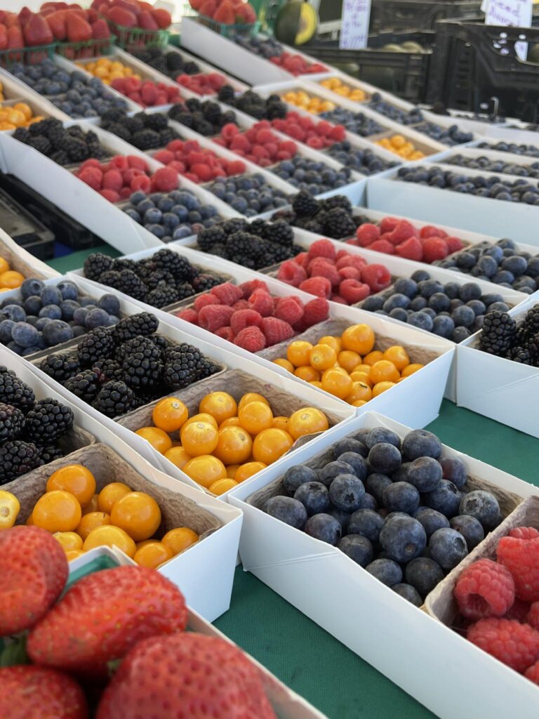 Farmers Market (Photo courtesy of Visit Greater Palm Springs)