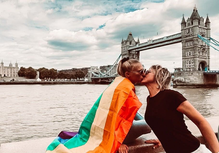 Merlin van den Berg and Lotte Kemper during London Pride 2022 (Photo Credit: @pocketqueensonair)