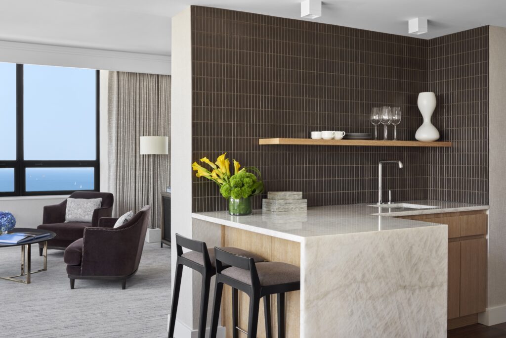 Skyline Suite Kitchen Bar (Photo Credit: The Ritz-Carlton, Chicago)