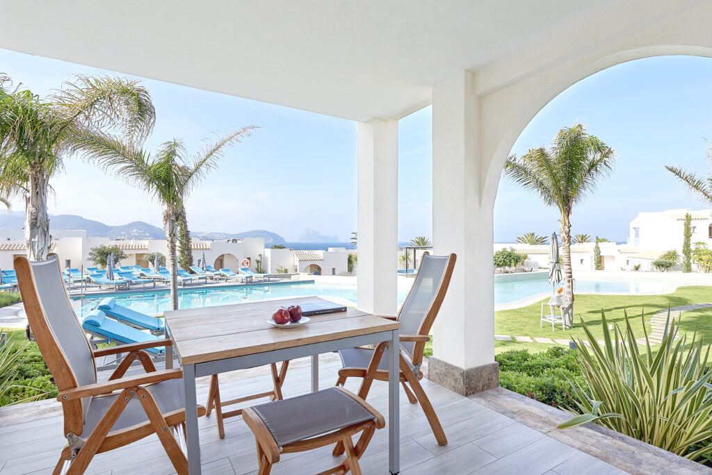 Laguna Suite Terrace (Photo Credit: 7Pines Resort Ibiza)