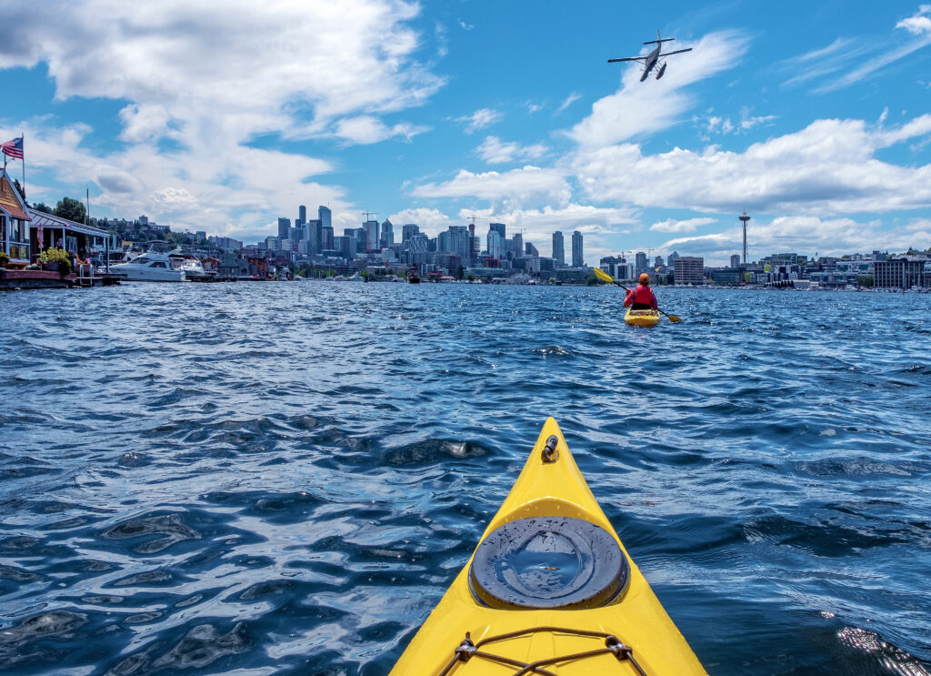 Kayaking at Lake Union in Seattle (Photo Credit: oksana.perkins / Shutterstock)
