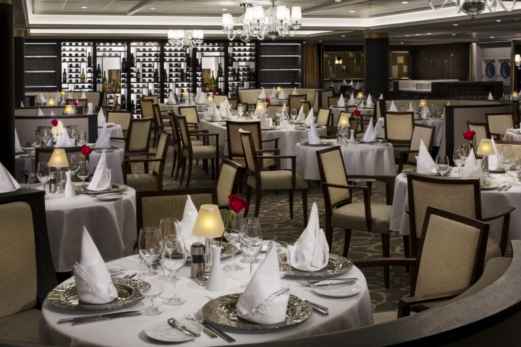 Amphora Restaurant (Photo Credit: Windstar Cruises)