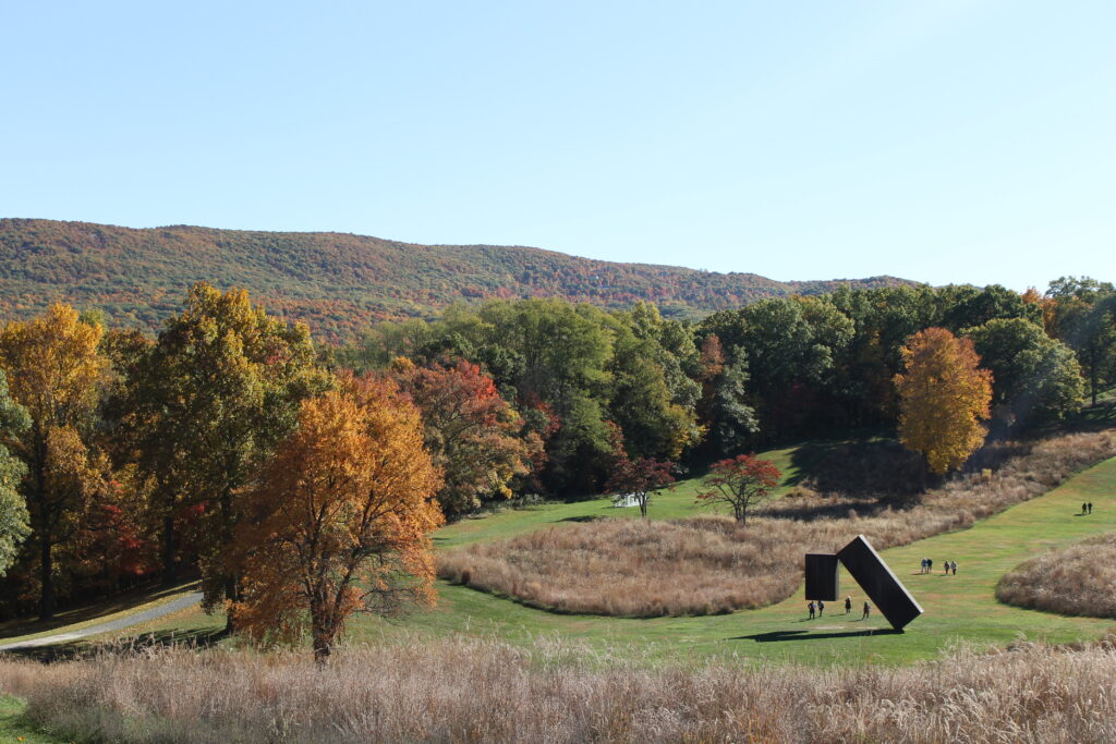 Menashe Kadishman, Suspended, Menashe Kadishman, 1977. (Photo Credit: Jerry L. Thompson)