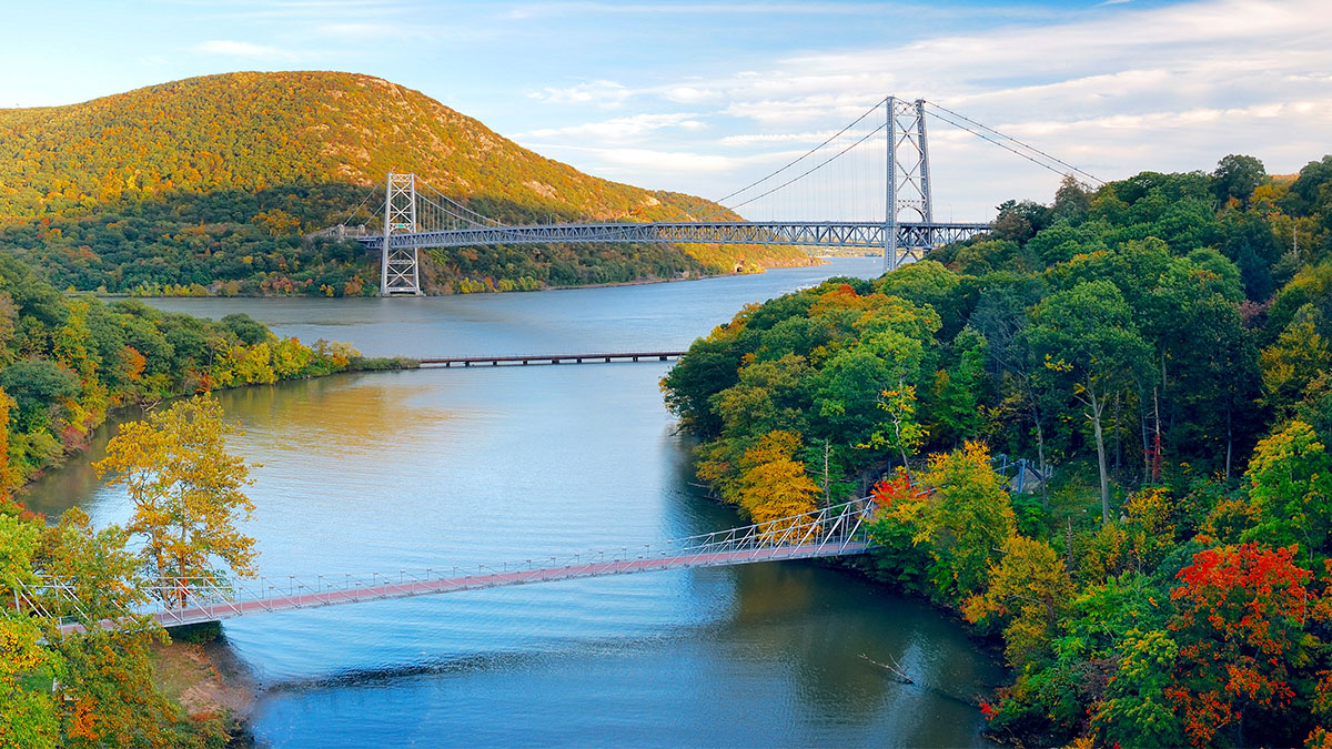 Hudson River Valley, New York (Photo Credit: Songquan Deng / Shutterstock)