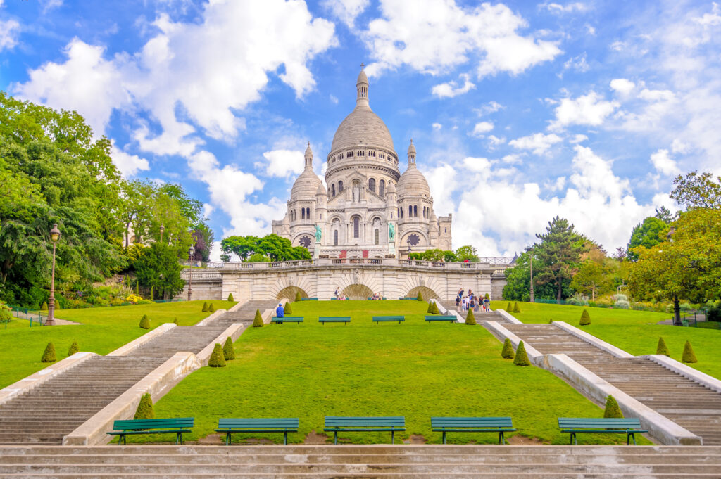 The Basilica of Sacré Coeur (Photo Credit: Richie Chan / Shutterstock)