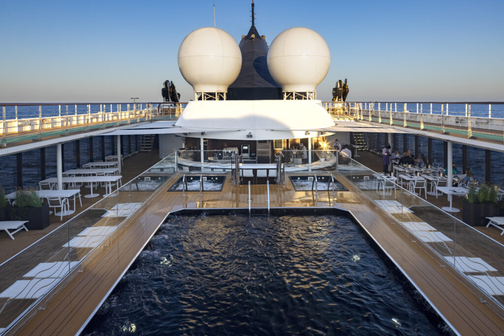 World Traveller's Pool (Photo Credit: Atlas Cruise Line)